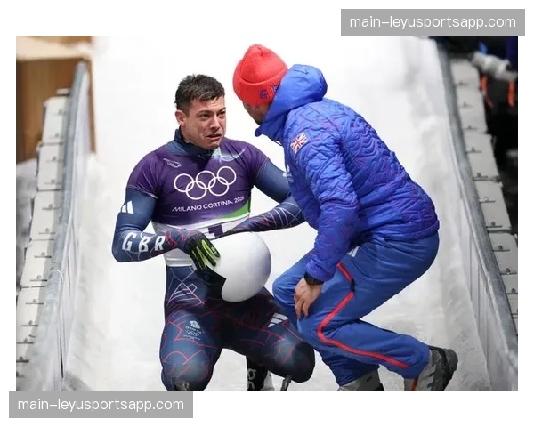 英国钢架雪车混合团体赛摘金 斯托克尔与维斯顿战术配合制胜