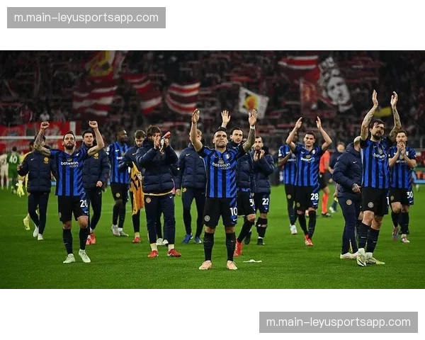 国米三后卫体系封闭性引思考 世界足坛主流趋势冲击